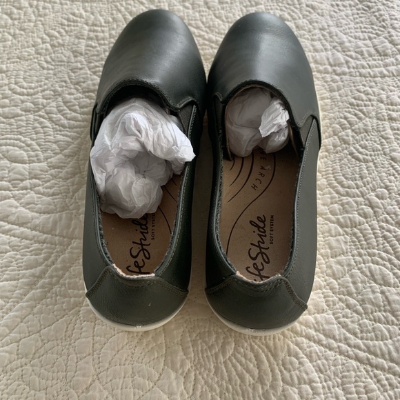 Life Stride Slip on Sneaker Women - Picture 3 of 9